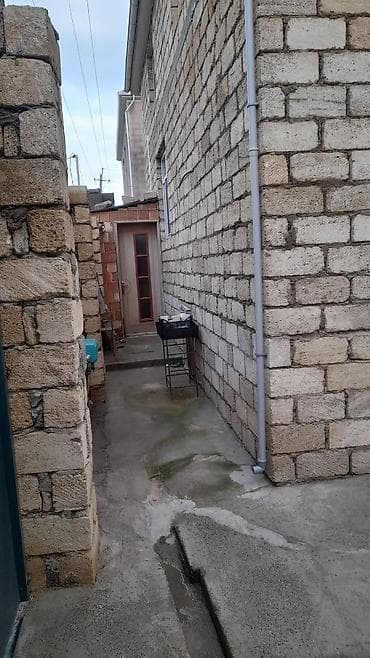 otag: Mehdiabad 2 mərtəbəli mansard həyət evi satılır. Suyu qazı wifi — 4