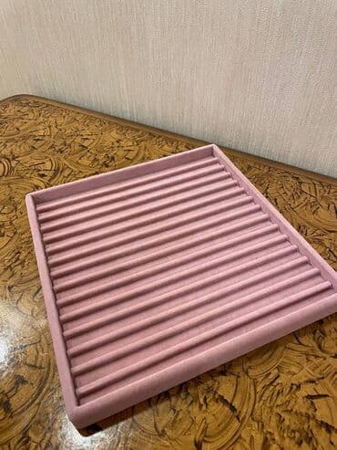 Vitrin üçün aksesuarlar: Aksesuar stendleri,her mehsuldan kifayet qeder var yeni coxdu.Qiymet — 10