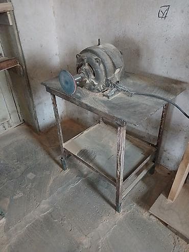 qara düyü: Dülgər sexi üçün ağac emalı avadanlıqları paketi Tərkib: - Universal — 4