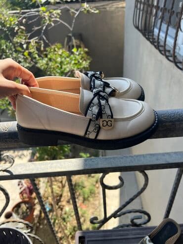 женские мокасины на шнурках: Размер: 37, цвет - Бежевый, Б/у — 1