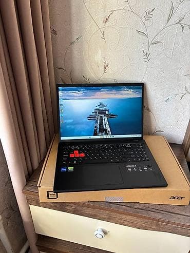 prosessor i7: Acer Nitro Gaming Core i7 13650H | 16GB RAM | 512GB SSD | RTX 4050 — 3