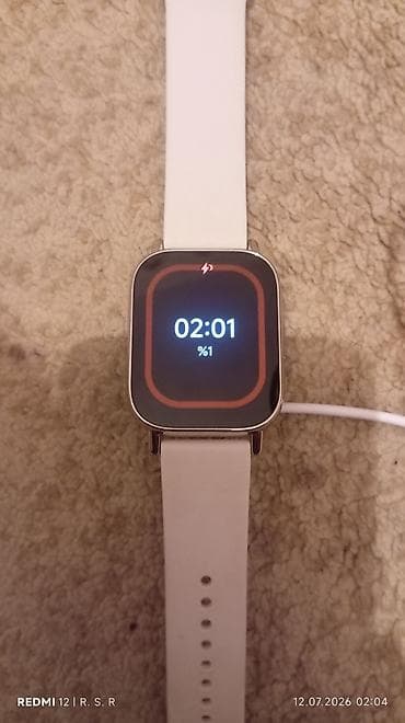 xiaomi smart saat: Xiaomi ağıllı saat Xüsusiyyətlər: - Kvadrat formalı, qara ekranlı — 2