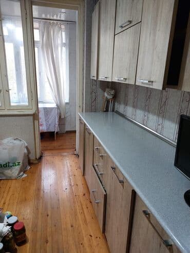 guven emlak: * Mənzil 2 otaqdan 3 otağa artırılıb, mətbəx eyvana keçirilib, orta — 5