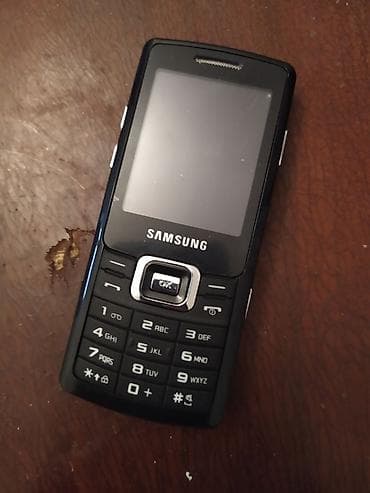 telefon fan: 5212 Antik madel telefon tam idial veziyetdei qesheng ishdiyir — 1