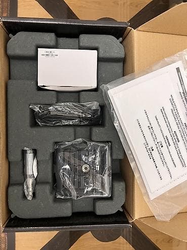 Line 6 Relay G10 – Rəqəmsal simsiz alət sistemi Xüsusiyyətlər: - — 2