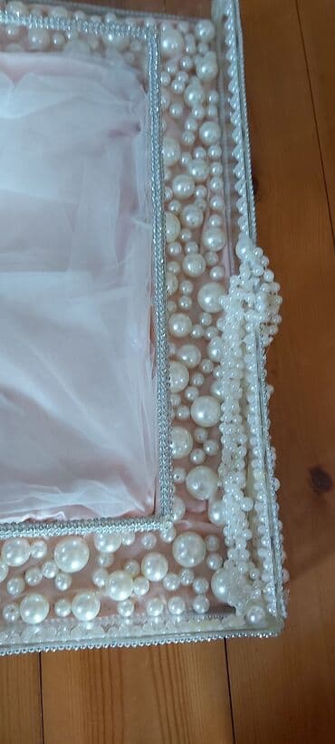 pul yığmaq üçün qab: Toy ve Nişan xoncasi. Bu, müxtəlif əşyaları saxlamaq ve eşyalar yiqmaq — 2