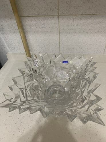 Bitkilər: 1 eded cerez qabi, karacadan 1 ededi 150 azn alinib. 25 azn — 3