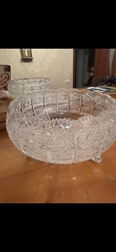 meyve qabı: Tom, karobkasi yoxdur. Birinin diliyinde azca cit dusub. Cutu 350 azn — 1