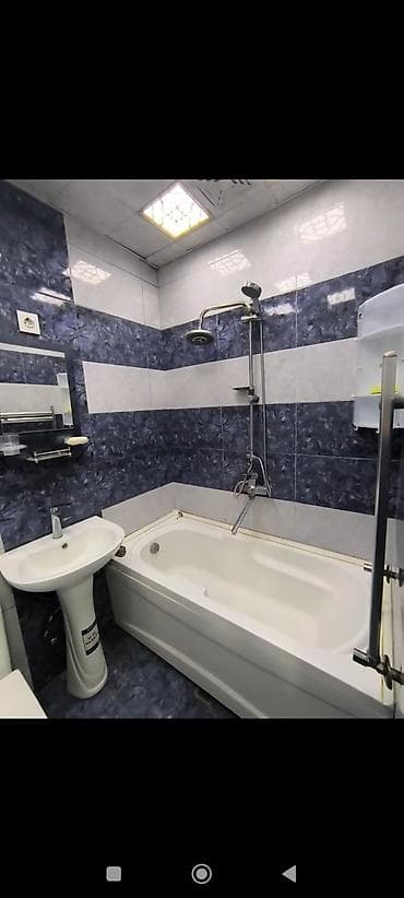 ev: 11ci mk 1in 2ye düzəlmə ev kira verilir içi əşyalı evdi 380 AZN 5in — 7