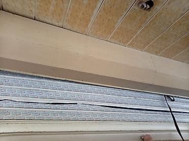 jalus qapi: Super veziyetde. Yiqdirilib demek olarki hec islenmeyib. Hundurluyu 3 — 3