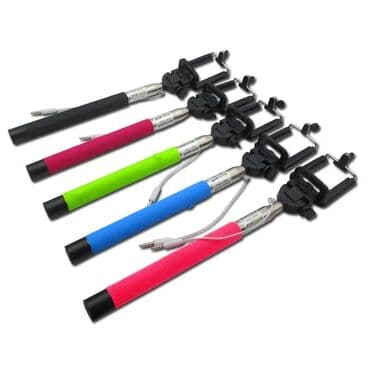 Şəkil-video çəkmək üçün selfie çubuqları. Göy, qırmızı, yaşıl, sarı