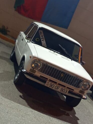 sumqayit masin bazari фото: VAZ 2101 “Jiquli” – klassik sedan Xüsusiyyətlər: - Kuzov: 4 qapılı — 2