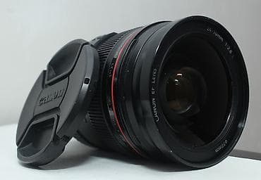 Canon EF 24-70mm f/2.8 L USM obyektiv 1ci nəsil - Fokal məsafə: 24–70