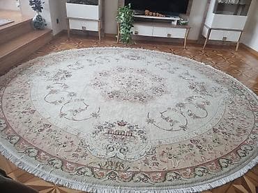 Dairəvi klassik xalça - Forma və ölçü: dairəvi, təxminən böyük ölçü