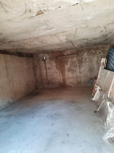 rieltor nedir: S.Vurğun küç. Semaşko xəstəxanasına yaxın daş qaraj sahəsi 37kv — 3