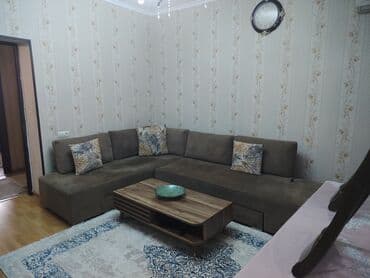 ulduz metrosunda satilan evler: Salam ev binədə bolluq tərəfdə 117 nömrəli məktəbin arxasında yerləşir — 2