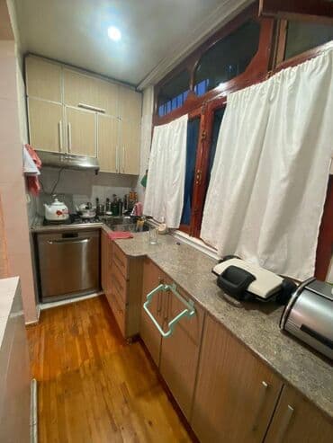 20 yanvarda 2 otaqli evler: Bakı, 3 otaqlı, Köhnə tikili, m. Əhmədli, 80 kv. m — 21