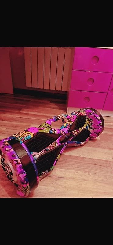 Elektrik nəqliyyatı: Hoverboard satılır. Çox az sürülüb, ideal vəziyyətdədir. Bir dəfə tam — 1