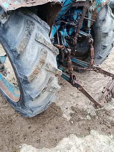 inkubator motor: Traktor – dizel mühərrikli, mavi rəngli, mexaniki ötürücülü — 6