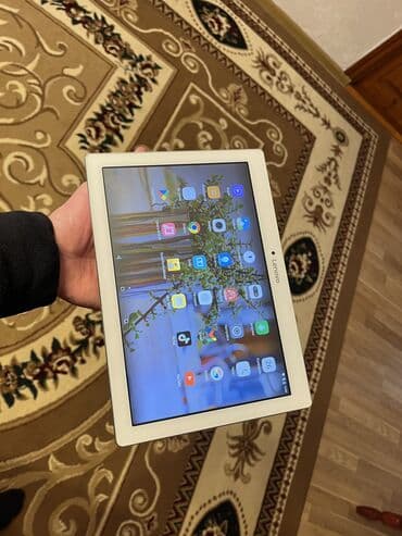 ucuz planşetlər: Lenovo planset Her sey islekdi Problemi yoxdur Watsapdan elaqe — 1