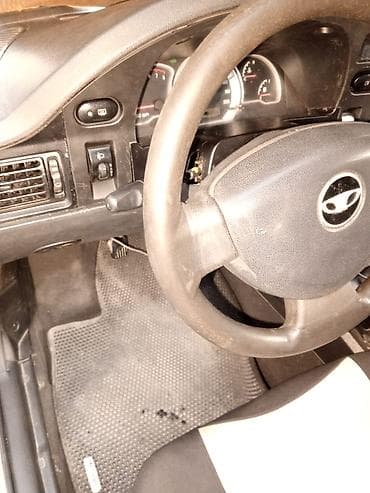 Daewoo Nexia: 1.5 л | 2010 г. Седан — 1