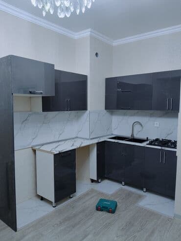 qaz sayğaci: Sifarişlə mətbəx dəsti, Özü çəkən petlələr, Sadə laminat, Kredit yoxdur, Pulsuz çatdırılma, Rayonlara çatdırılma — 1