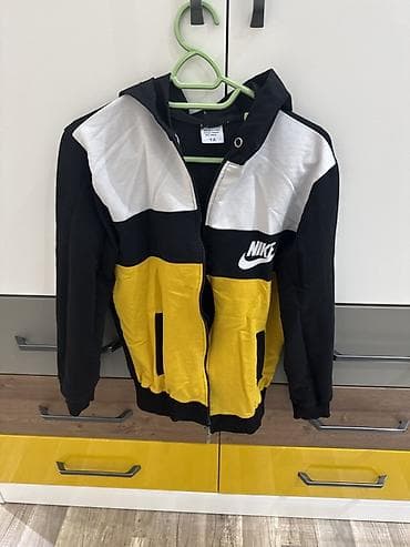 ust geyimleri: Nike kapüşonlu kişi/kids idman jaketi - Model: tam ön fermuarlı — 1