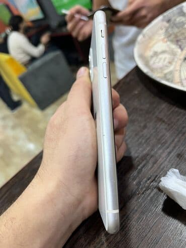 iphone 11 xirdalan: IPhone 11, Ağ, Simsiz şarj — 5