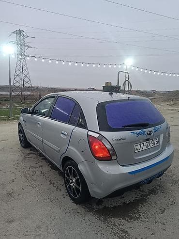 kia rio stopu: Kia Pride: 1.5 l | 2010 il Hetçbek — 7