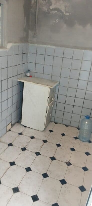 4 cü mikrorayon dairəsi: 4 otaqlı, 100 kv. m, Kredit yoxdur, Orta təmir — 14