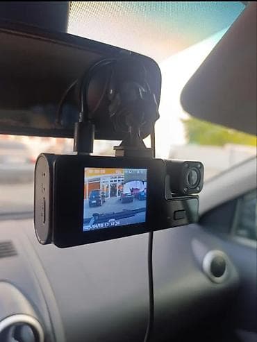 Avtomobil üçün videoqeydiyyatçı (dashcam) Xüsusiyyətlər: - Ön kamera