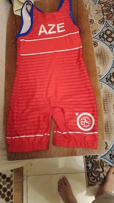 boyuk uzuk: Məhsul: Azərbaycan yığmasının güləş maykası (singlet) - Rəng — 1