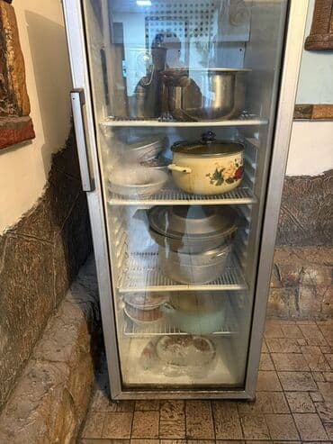 Промышленные морозильники: Ticarət soyuducu vitrin (şüşə qapılı) - Şaquli tip, ön tərəfi tam — 1