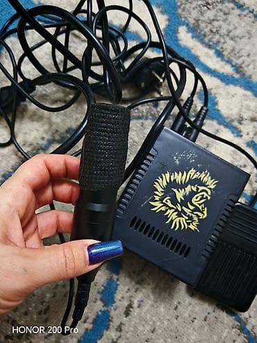 Döymə maşını və avadanlıq dəsti Tərkib: - Elektriklə işləyən döymə