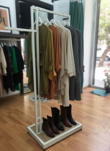 2 ƏDƏD VİTRİN Mağaza üçün metal geyim asılqanı/stendi - Material: toz