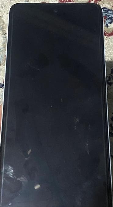 telefon daslar: Tecno Spark — 2