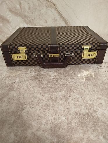 sumqa: Diplomatik çanta,çamadan TƏCÍLÍ: təzədən seçilmir Bərk korpuslu — 7