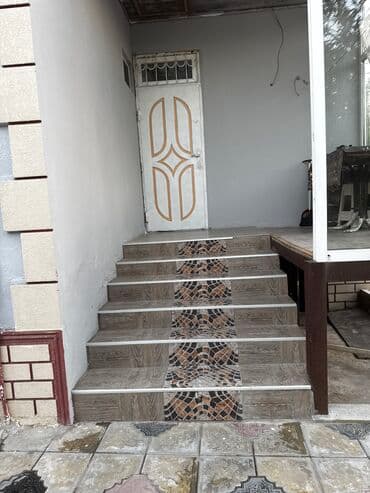 suraxanı qaraçuxur qəsəbəsində yusif eyvazov küçəsində satılıq həyət evlər: Suraxanı 4 otaqlı, 95 kv. m, Kredit yoxdur, Orta təmir — 6