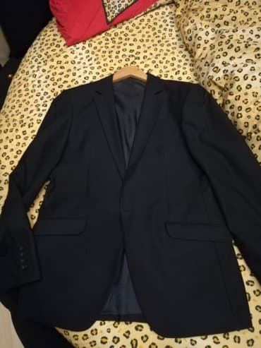 tek pencek: Bu il alınıb. 4-5 dəfə geyinilib. Təzə qalıb gözəl parça materialından — 2