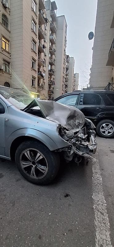 vaz 2107 kuza: Opel Astra H 2005, 1.6 benzin. Maşın qəza vəziyyətində satılır. Ön — 1