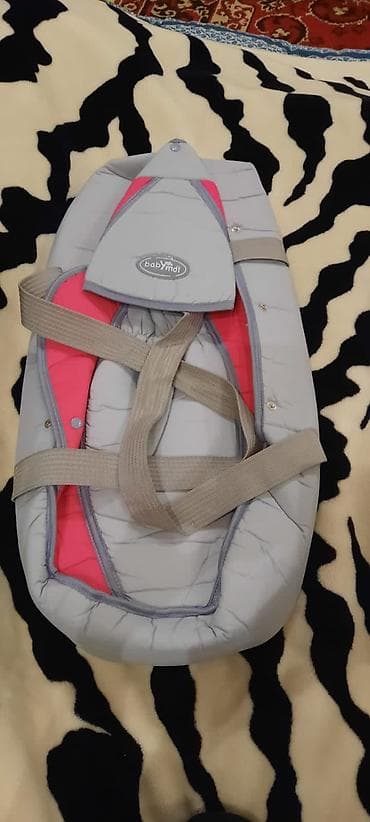 ana bala geyimi: Usaq cantası — 1