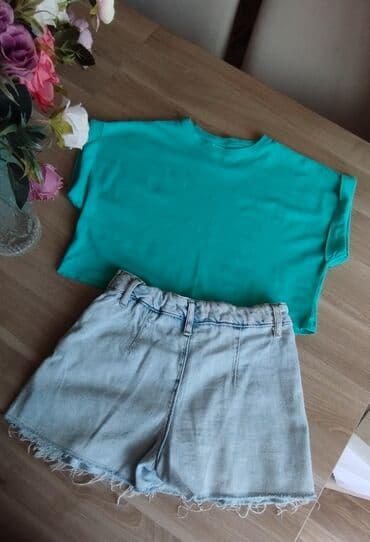джинсовый костюм детский: Firuzəyi rəngdə, qısa qollu top və açıq mavi rəngdə, qısa cins şort — 3