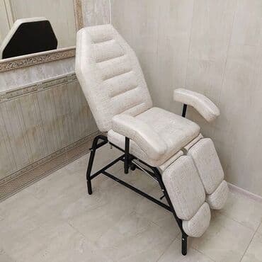 ana bala kleyi: Çox keyfiyyətli kosmetoloji kuşetka. Pedikür. Ayaq masajı — 4