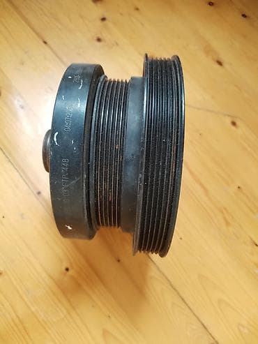 Möhkəm metaldan istehsal olunmuş krank mili kasnağı (harmonik