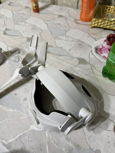 pc pultu: Meta Quest 2 VR seti - Komplekt: VR qulaqcıq/hedset, 2 ədəd hərəkət — 2