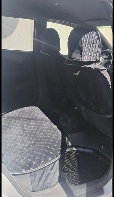 osfor fara: Mitsubishi Lancer: 1.6 l | 2002 il 39900 km Universal — 4