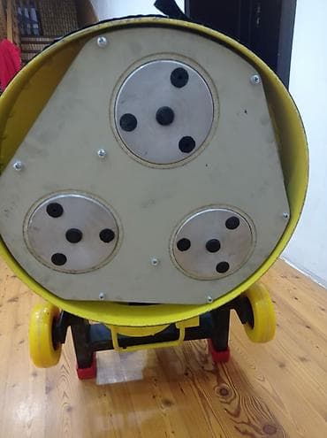 volt sunkasi: Pol və parket yonan aparat satılır .220kv ile işləyir. təzədir — 3