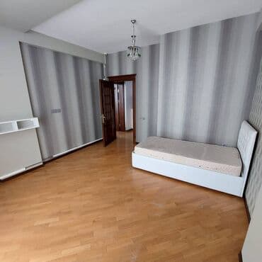 8 mikrorayon: 6-cı mikrorayon, 3 otaqlı, Yeni tikili, 100 kv. m — 6