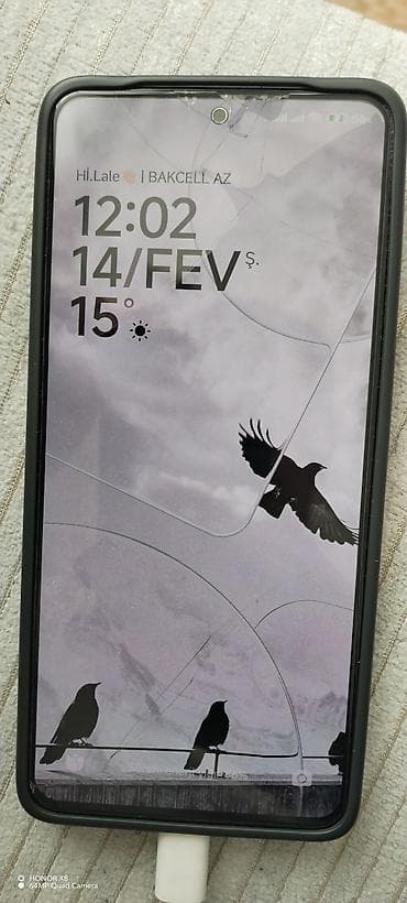 360 derece kamera: Redmi smartfon - Rəng: mat qara - Arxa panel: kvadrat modulda 3 — 2