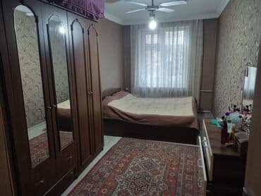 4 mikrorayon satilan menziller: Bakı, 4 otaqlı, Köhnə tikili, m. Qara Qarayev, 80 kv. m — 3